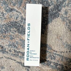Rodan + Fields Defrizz+ Oil Treatment